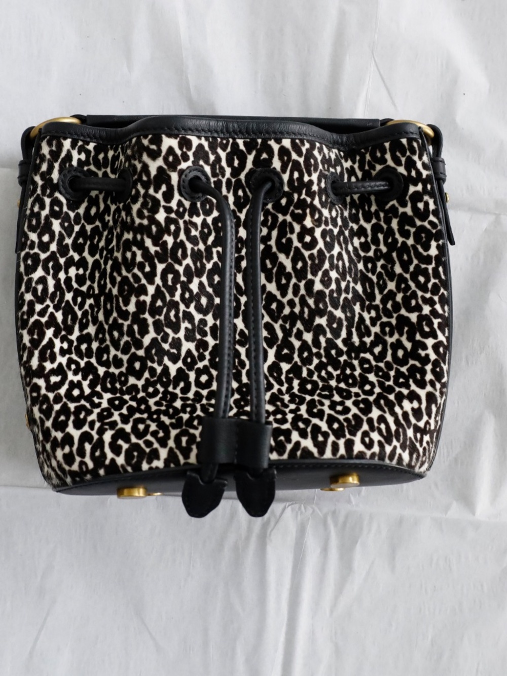 Michael Kors Leopard Print Bucket Bag Black Drawstring Top Handle Purse - Picture 2 of 9